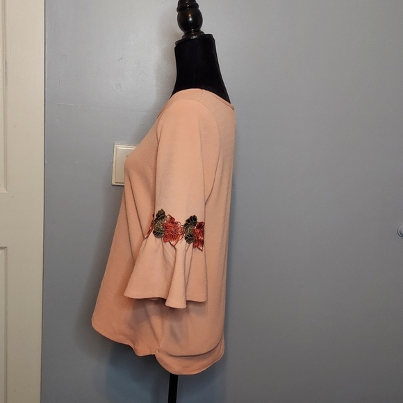 Creative Design Works Sweater Size Small - Picture 4 of 8